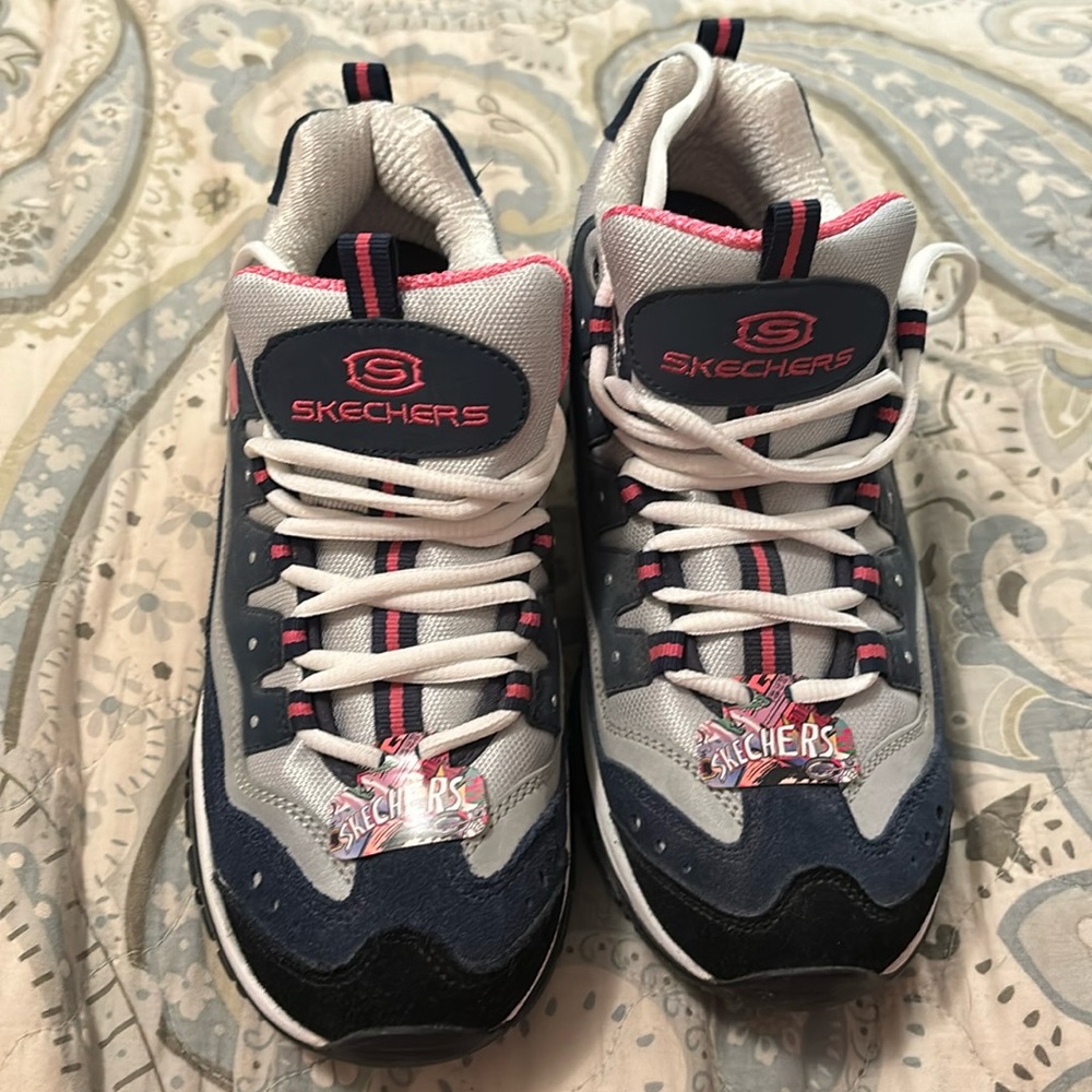 Skechers Tennis Shoes